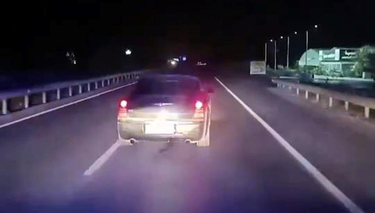 Ambulansa yol vermeyen otomobil sürücüsü tutuklandı Ambulansa yol vermeyen otomobil sürücüsü tutuklandı