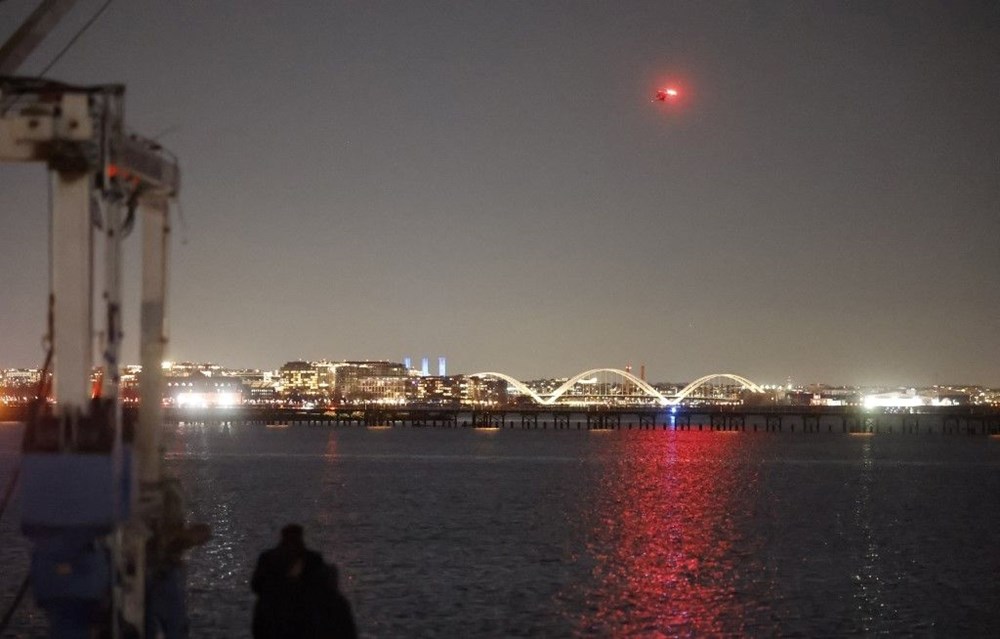 ABD'de helikopter ile uçak çarpışarak nehre düştü: Facia nasıl gerçekleşti? - 5