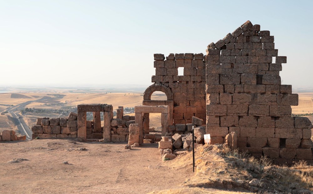 Pandemiye rağmen Zerzevan Kalesi'ne turist akını - 1