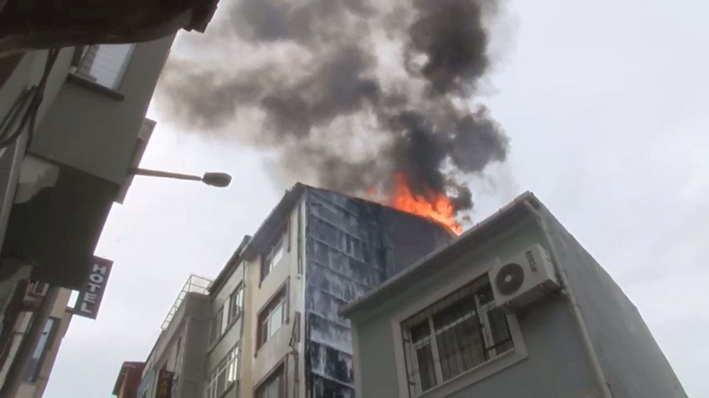 Taksim'de Yangın Felaketi: 3 Katlı Bina Çöküşüne Doğru! 72 mmwTH2iiRkSAdnupN7XSRw