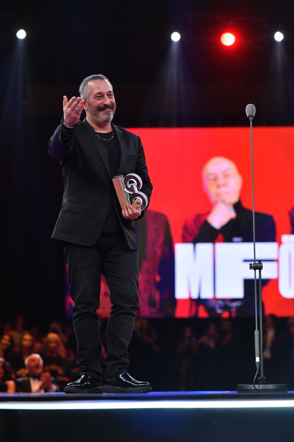 GQ MOTY, GQ Türkiye Men Of The Year 2017, Ozan Güven, Gülse Birsel, Burak Deniz, Büşra Develi, MFÖ, Mert Fırat, Gökçe Bahadır, Magazin, Yaşam, Hayat