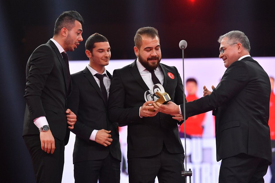 GQ MOTY Ödül Töreni, GQ Men of the Year, GQ ödül töreni,