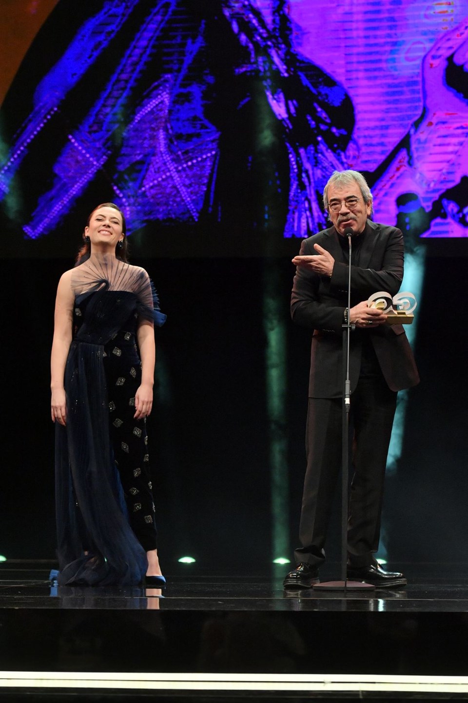 GQ Turkiye, Q Turkiye Men Of The Year odul toreni, Demet Evgar, teşşekur konuşması, Demet Evgar'ın GQ konuşması
