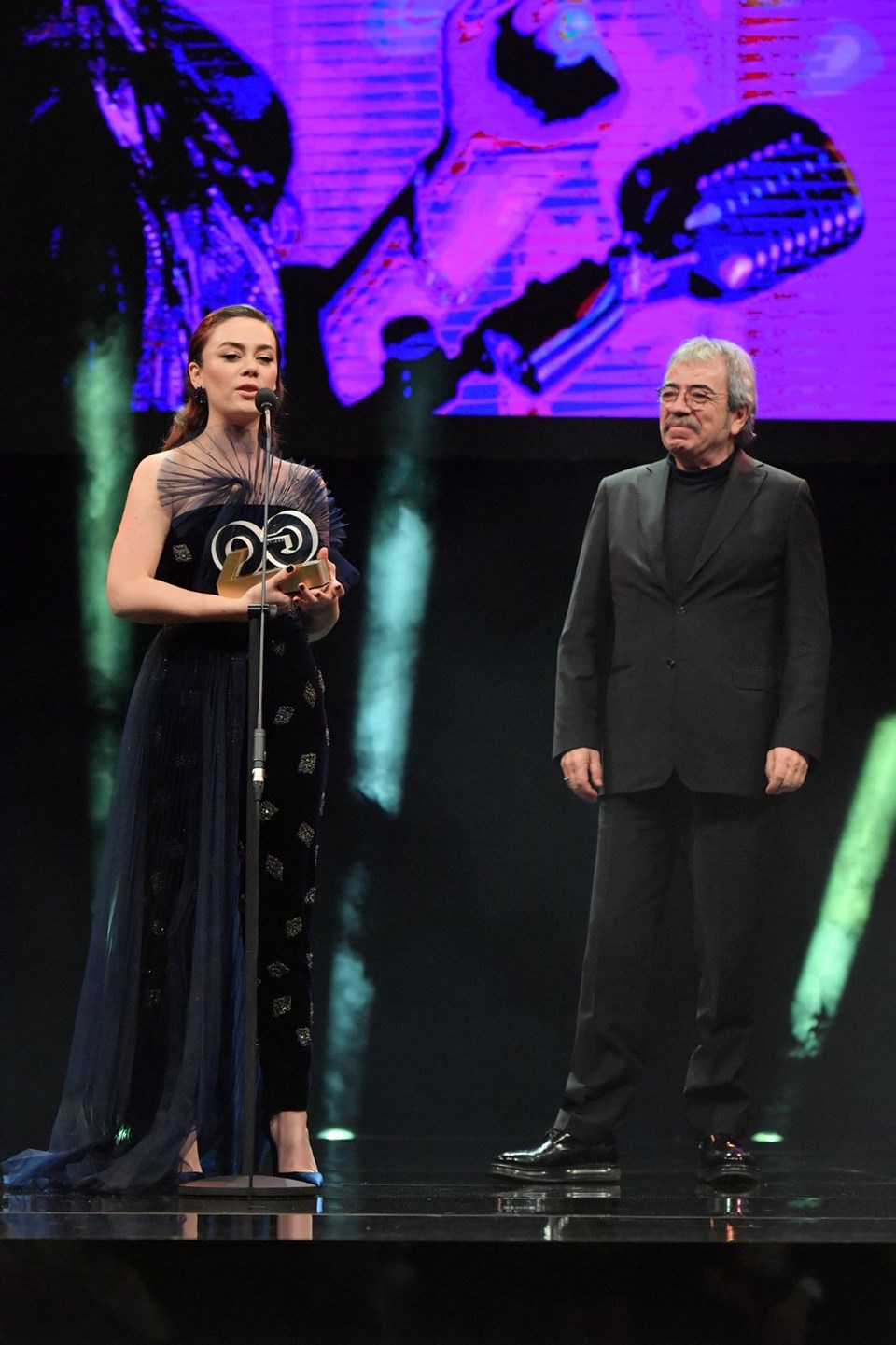GQ Turkiye, Q Turkiye Men Of The Year odul toreni, Demet Evgar, teşşekur konuşması, Demet Evgar'ın GQ konuşması