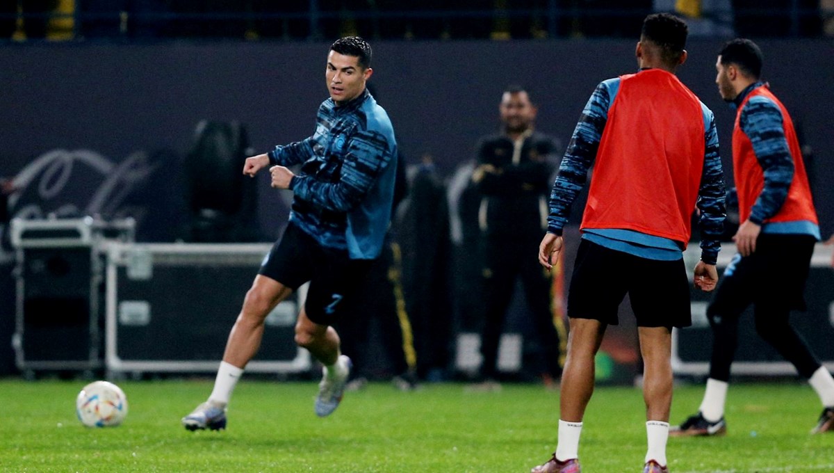 Cristiano Ronaldo yeni takımı Al Nassr ile ilk kez sahada