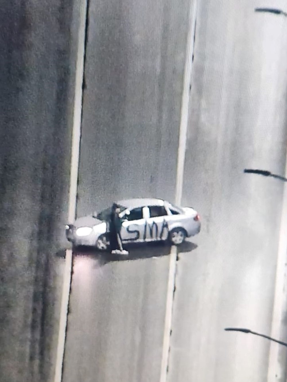 15 Temmuz Şehitler Köprüsü’nde SMA yazılı araçla eyleme tutuklama:
Eylemcinin ifadesi ortaya çıktı - 4