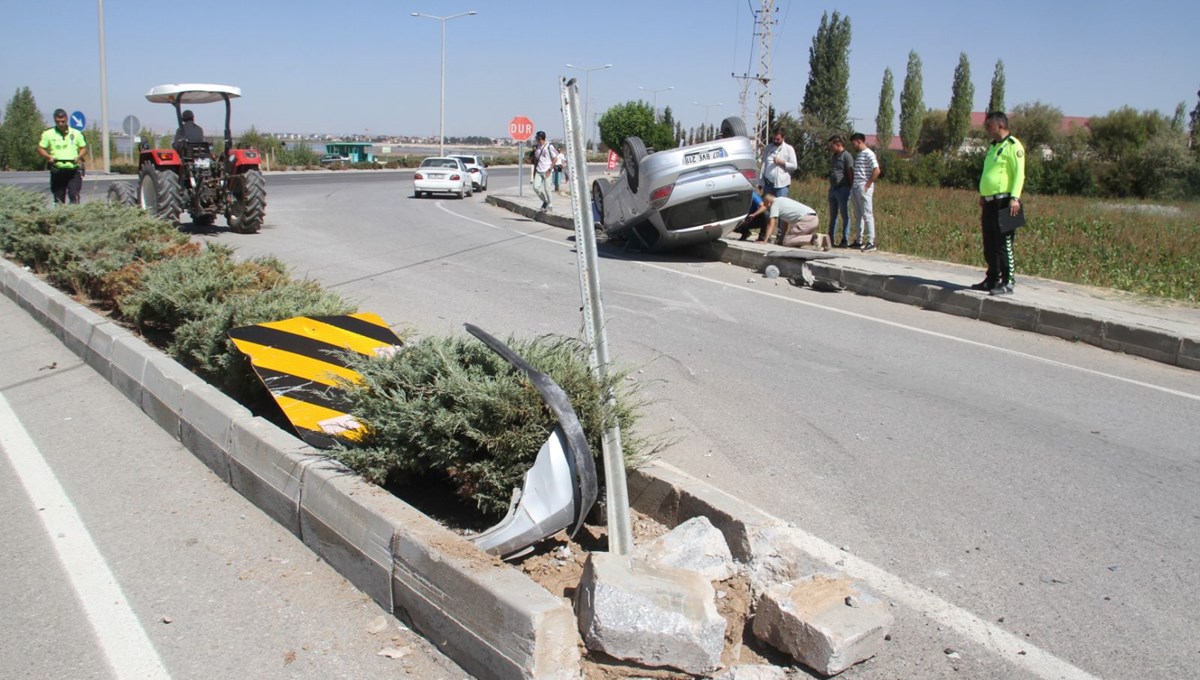 Konya'da otobüs devrildi
