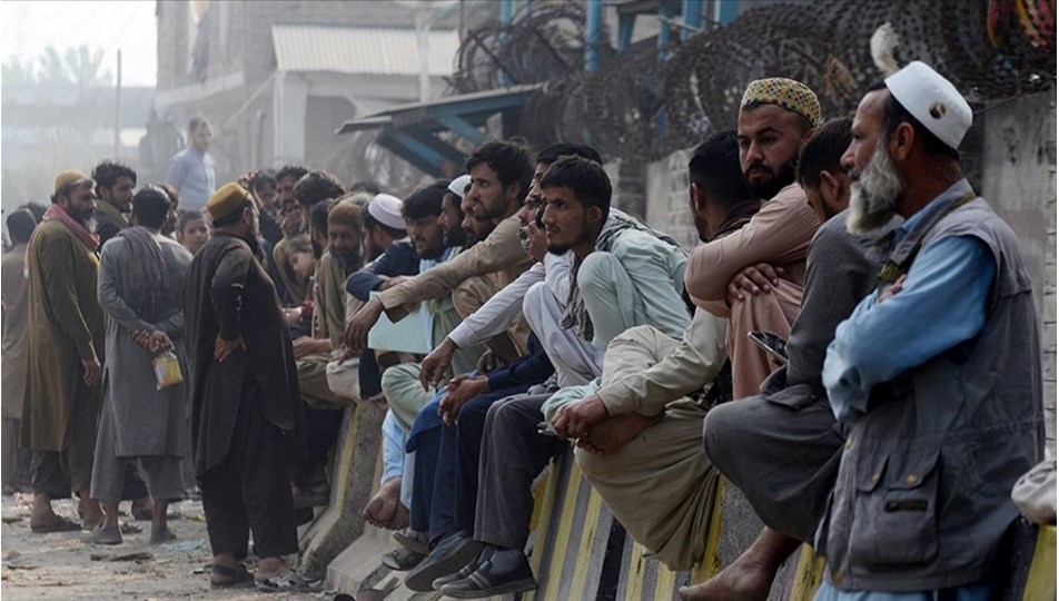 Pakistan, 80 bin Afgan’ı sınır dışı etti