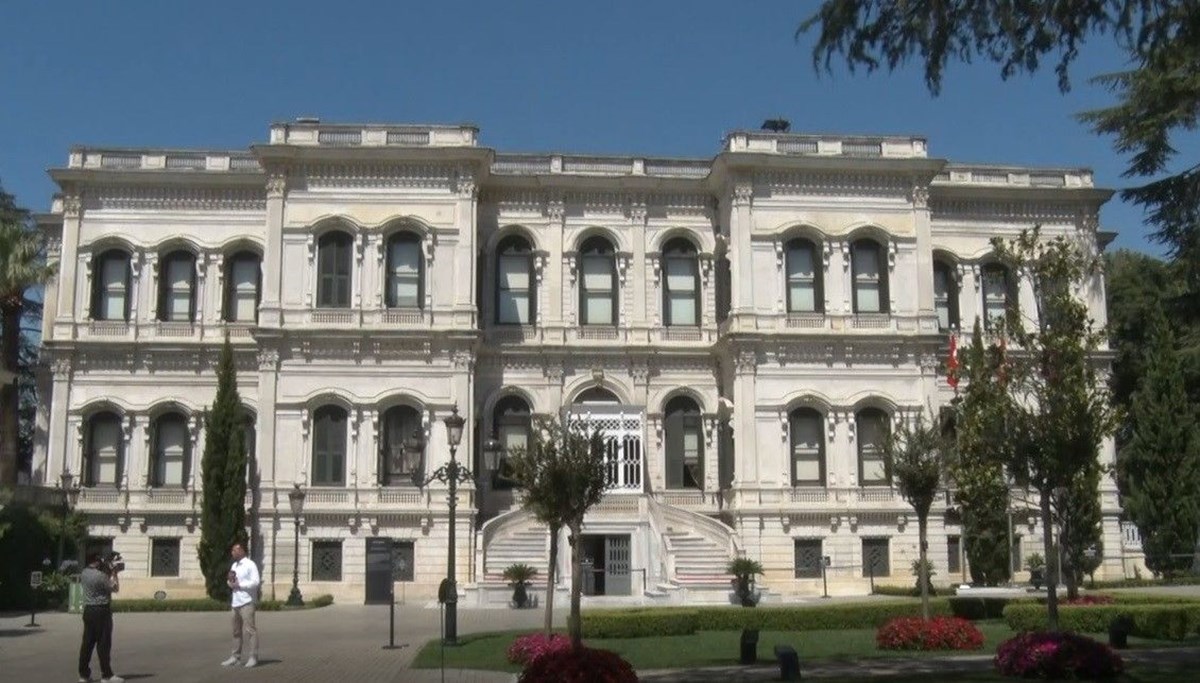 Yıldız Sarayı'na yoğun ilgi Yıldız Sarayı'na yoğun ilgi