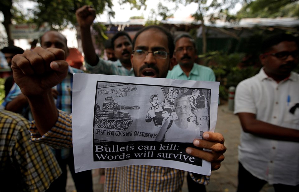 Hindistan'da gazeteci Lankesh'in öldürülmesini binlerce kişi protesto etti - 2