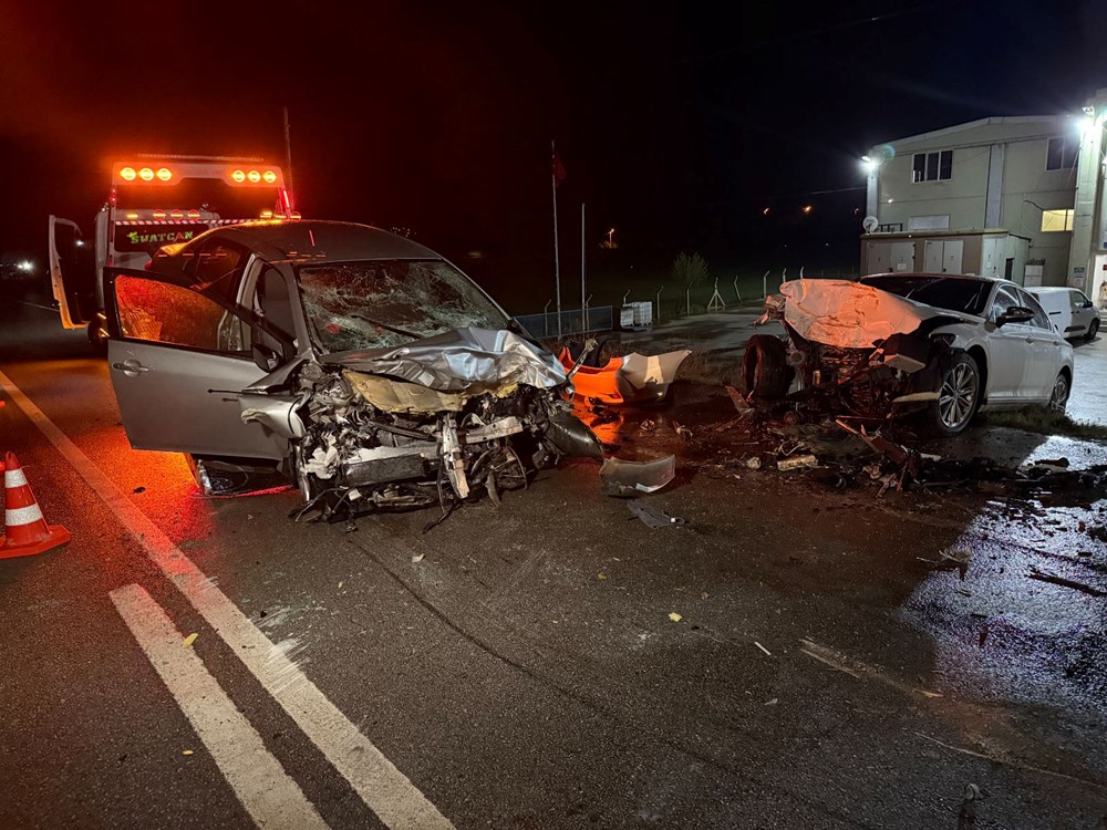 Çanakkale'de Feci Kaza: İki Araç Çarpıştı, Acı Tablo Ortaya Çıktı 76 mqlgFBrbaUCmmtXHEXzpBg