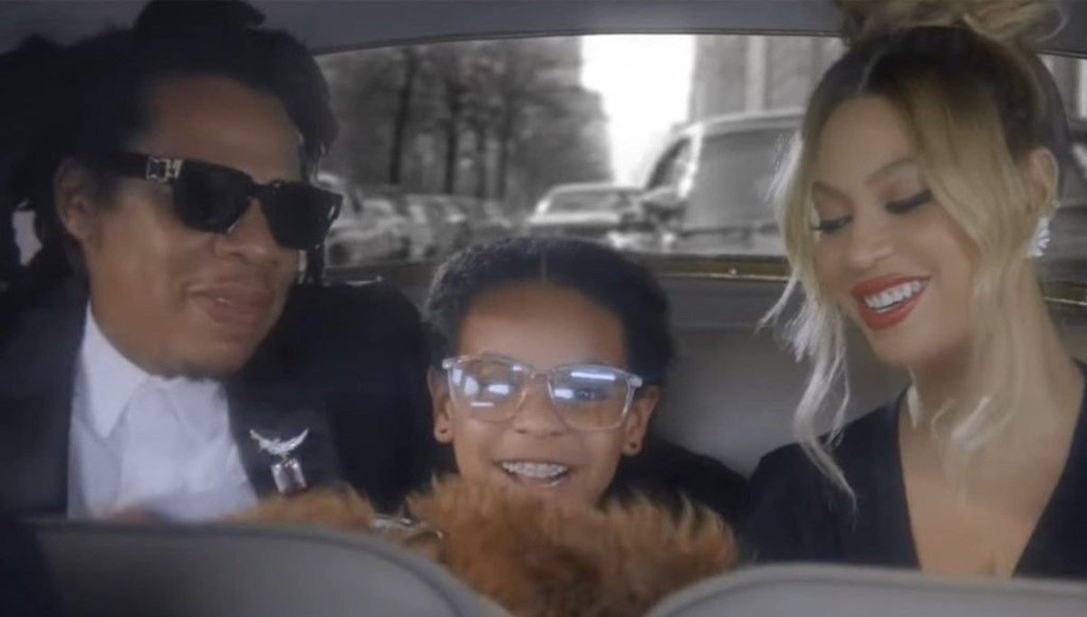 Beyonce ve Jay-Z kızları Blue Ivy ile reklamda oynadı