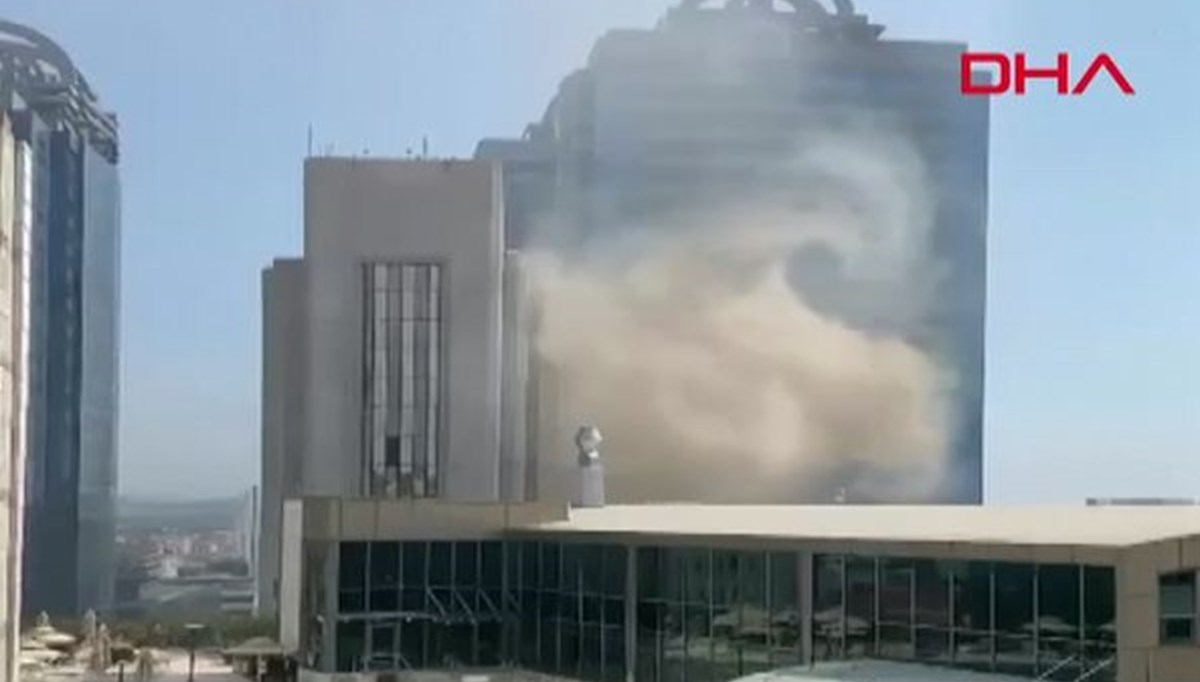 Şişli’de plaza yangını: Ekipler alevlere müdahale ediyor Şişli’de plaza yangını: Ekipler alevlere müdahale ediyor