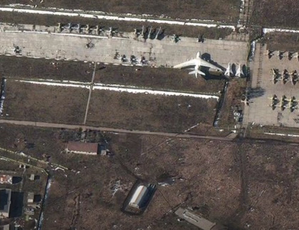 Putin’in
yıkım ordusu: 64 kilometrelik konvoy Kiev sınırında - 16