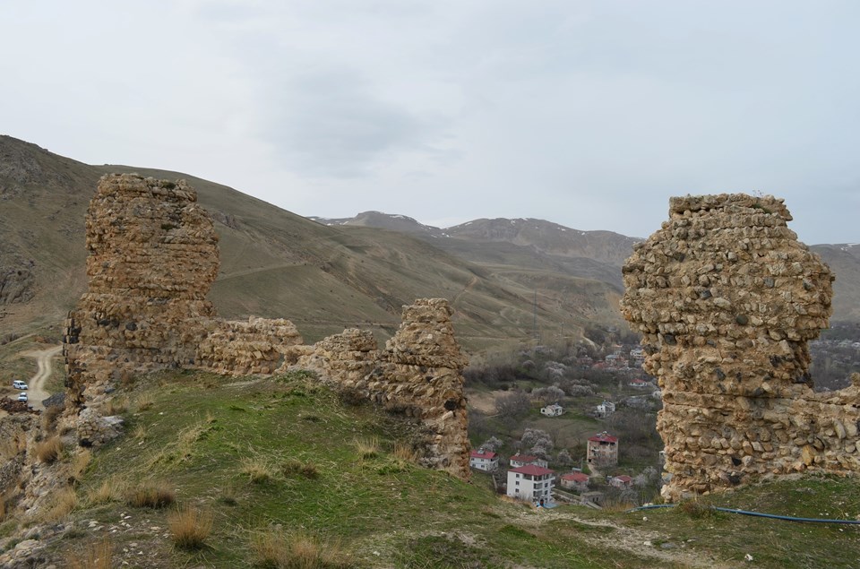 Adilcevaz Kalesi'nde restorasyon çalışması - 1