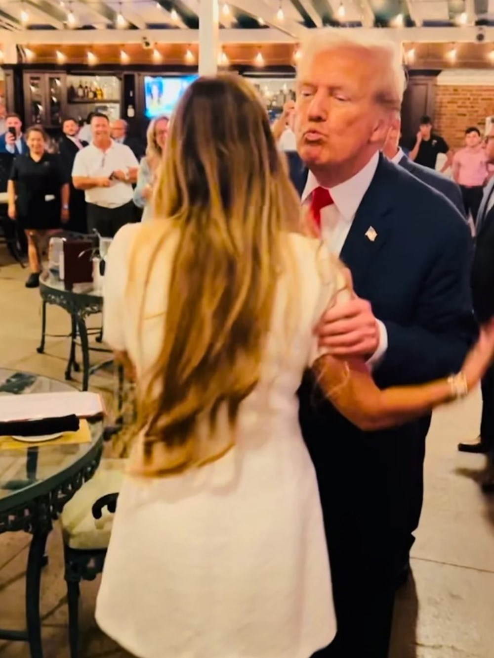 Trump'ın en yakını sırlarını anlattı: Sıfır alkol kuralı ve uçak totemi! - 6