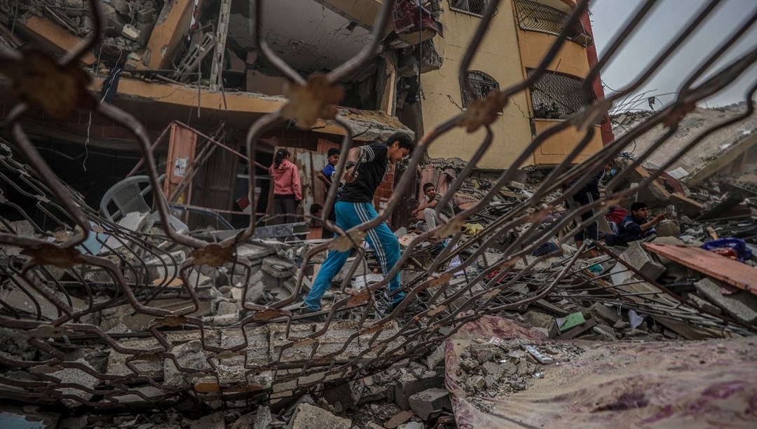 İsrail'in Refah'a saldırılarında en az 8 Filistinli öldü