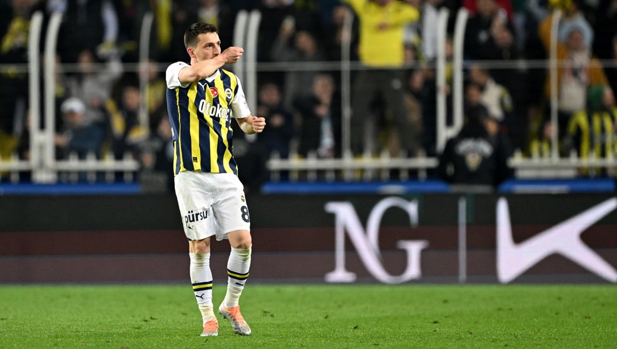 İsmail Kartal'dan derbi öncesi Mert Hakan kararı İsmail Kartal'dan derbi öncesi Mert Hakan kararı