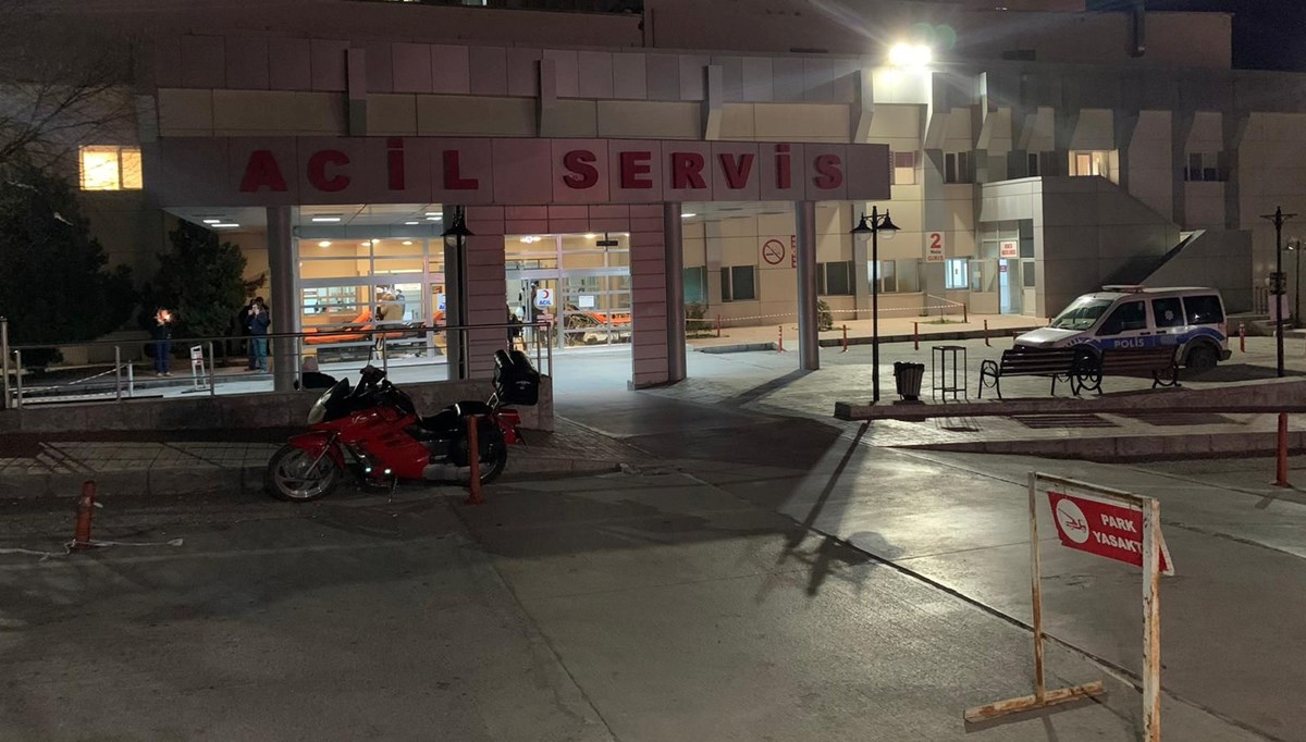 Yurtta zehirlenme şüphesi: 25 öğrenci hastanelik oldu Yurtta zehirlenme şüphesi: 25 öğrenci hastanelik oldu