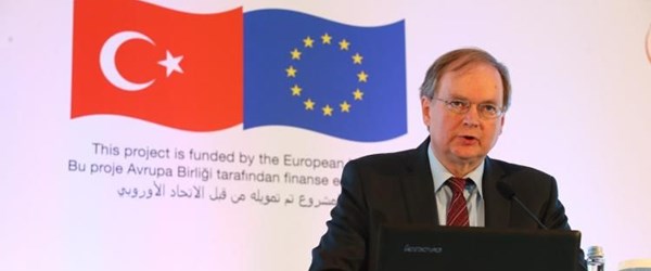 "Türkiye-AB ilişkileri güçlenerek ilerliyor"
