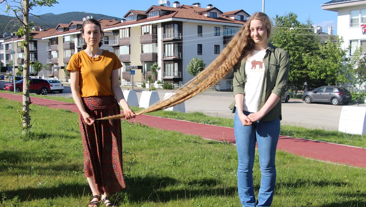 Yerli Rapunzel! Doğduğundan beri saçlarını kesmiyor Yerli Rapunzel! Doğduğundan beri saçlarını kesmiyor