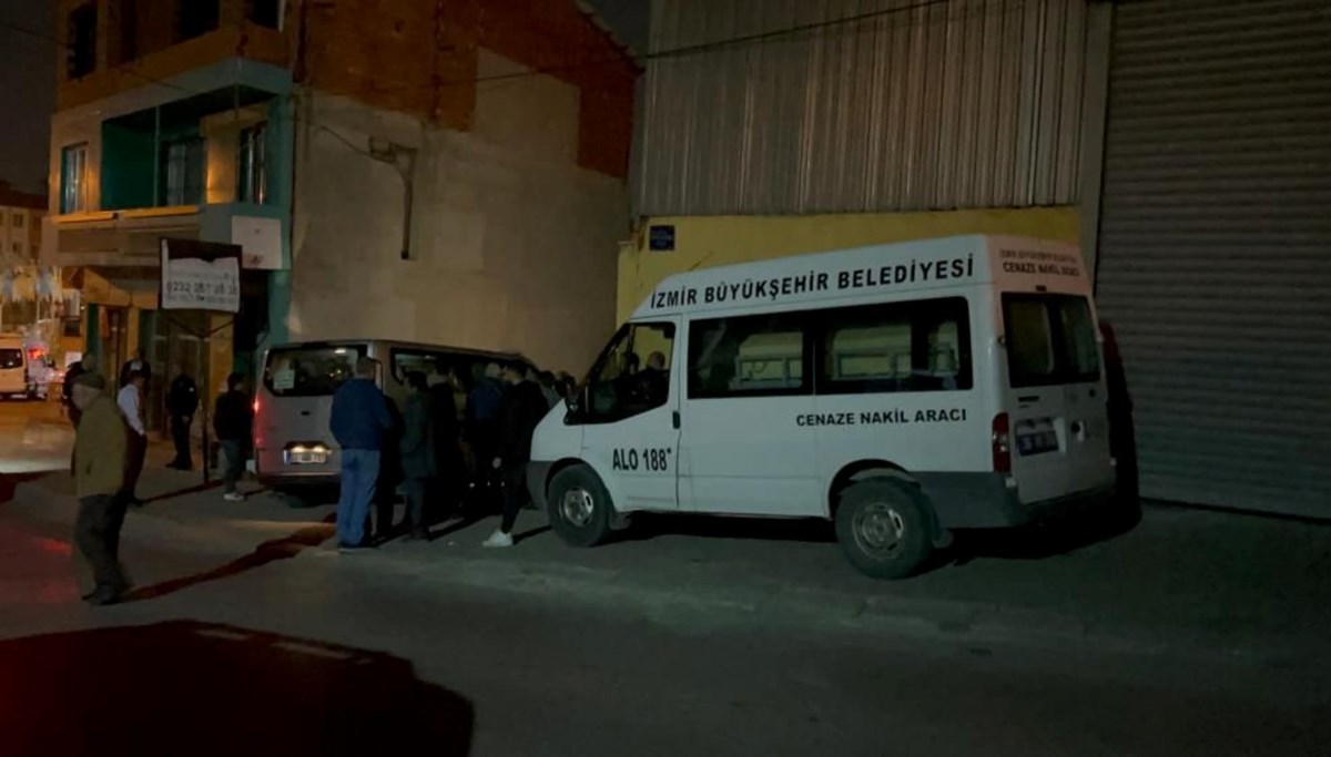 Yaşlı çiftin kavgası cinayetle bitti: Karısını 4 yerinden bıçakladı Yaşlı çiftin kavgası cinayetle bitti: Karısını 4 yerinden bıçakladı