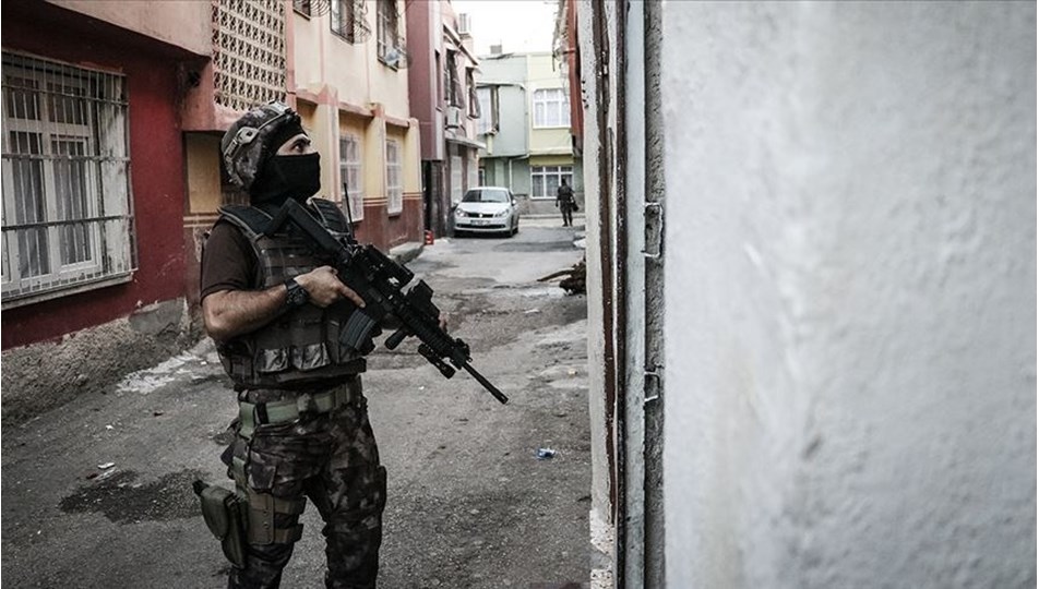 İstanbul'da DHKP/C operasyonu: 8 gözaltı