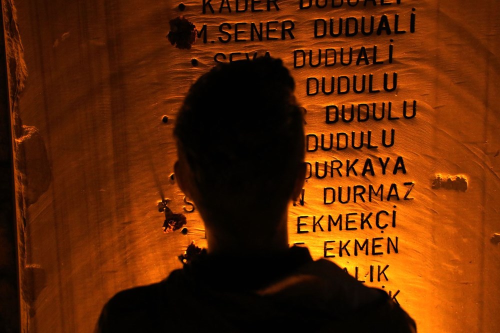 17 Ağustos depreminin 21. yılı: Hayatını kaybedenler törenle anıldı - 23