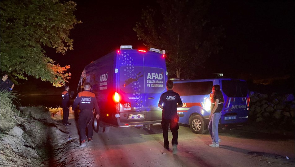 Antalya'da balık tutmak için ırmağa giren genç öldü