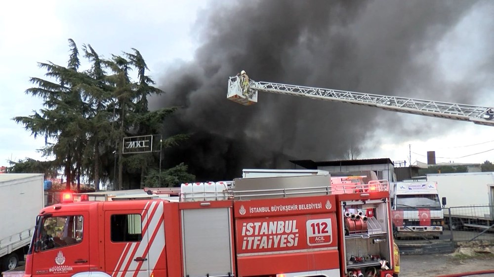 İstanbul'da depo yangını - 6