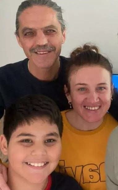 Menderes Aşgın (45) (solda), oğlu Kıvanç Aşgın (12) (sol altta), Nesrin A. (43) (sağda)