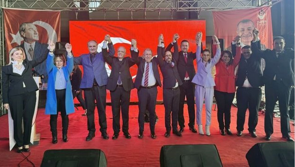 Zafer Partisinin İzmir'deki belediye başkan adayları tanıtıldı