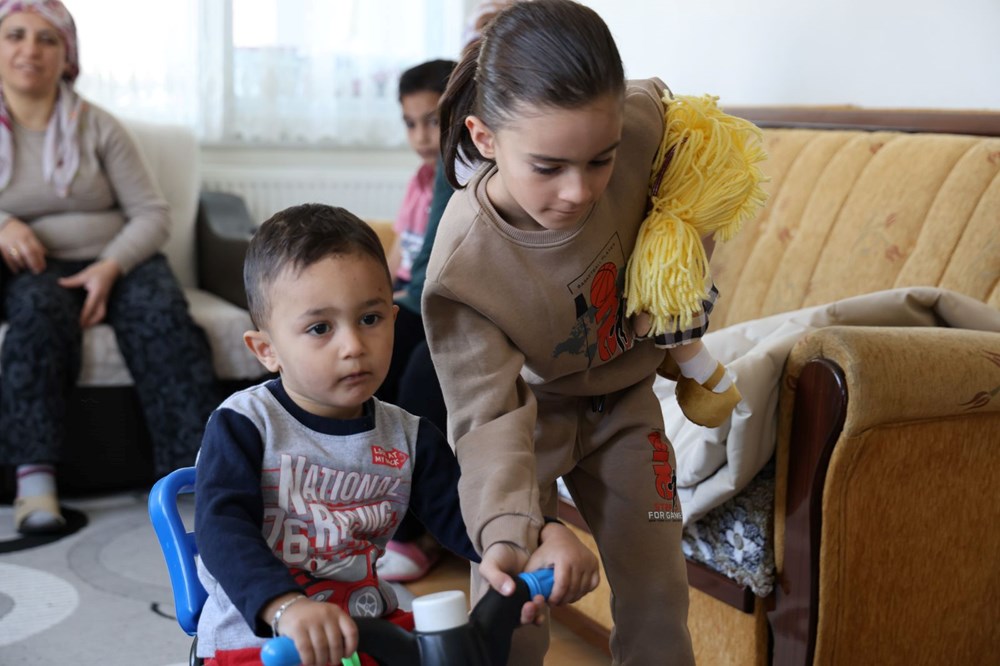 40 günlük bebeğiyle enkaz altında kalmıştı: Depremden sağ kurtulan kadın yaşadıklarını gözyaşları içinde anlattı - 2