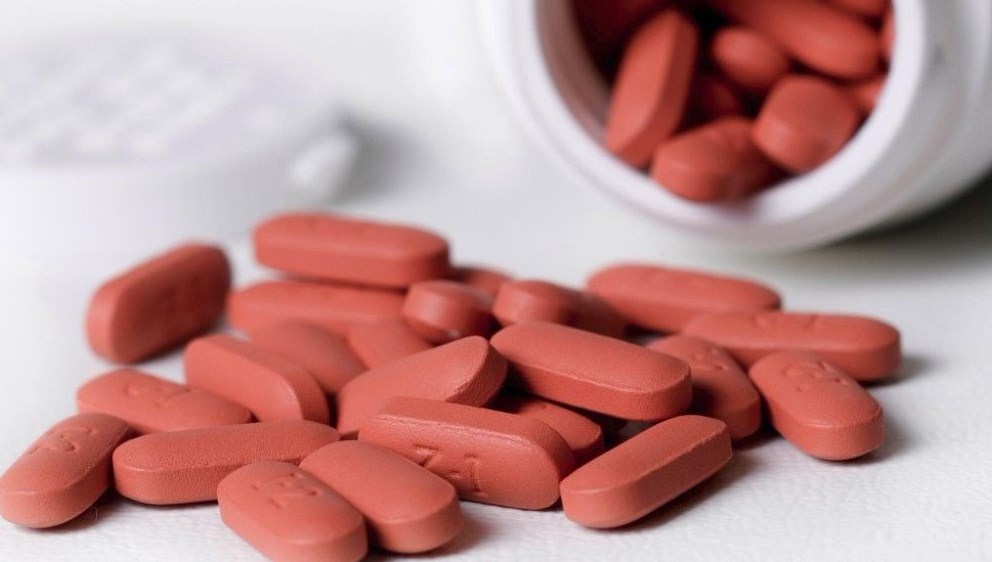 Американский ибупрофен в капсулах. Ibuprofen 200 mg американское. Тригаксин сша от чего. Ibuprofen американский. Ibuprofen 200 mg американское.