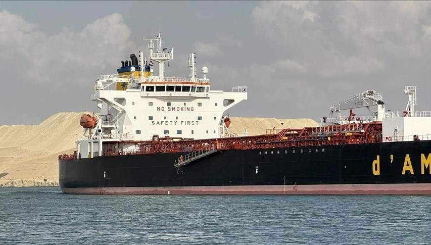 Yemen açıklarındaki tankerde patlama