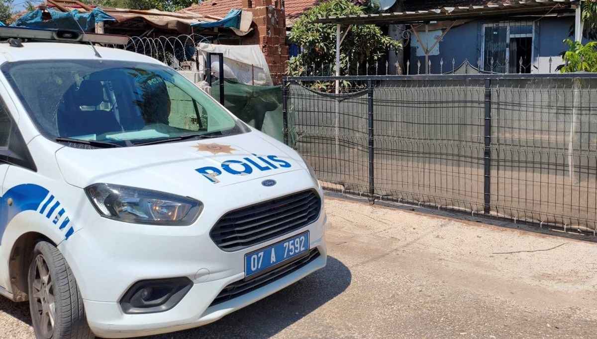 Antalya'da evinde ölü bulundu