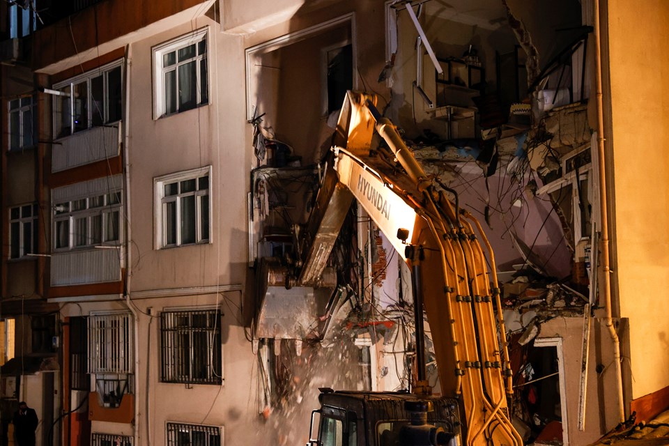 Üsküdar'da binada patlama: 4 yaralı - 1