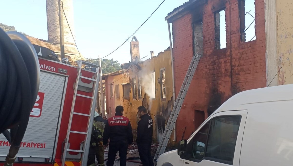 İzmir'de yangın faciası: 3 çocuk hayatını kaybetti