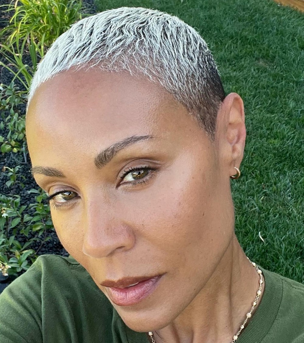 Uğruna Oscar'da tokat skandalına imza atılan Jada Pinkett Smith'ten saçlı fotoğraf - 5