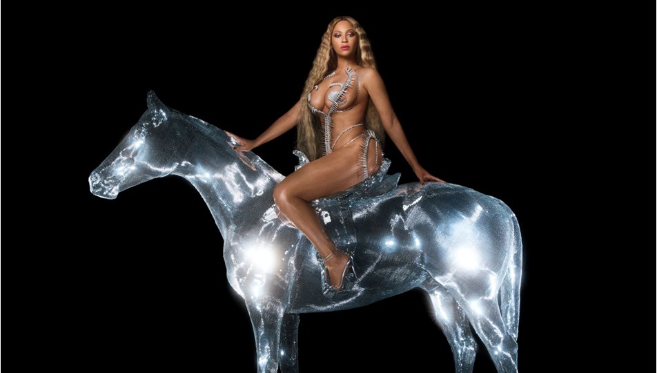 Beyonce yeni albümündeki uygunsuz şarkı sözleri nedeniyle eleştirildi