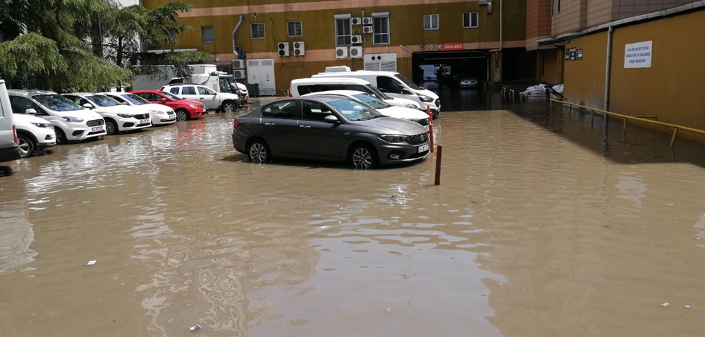 İstanbul'da kuvvetli yağmur: Yenibosna'da su baskını - 4