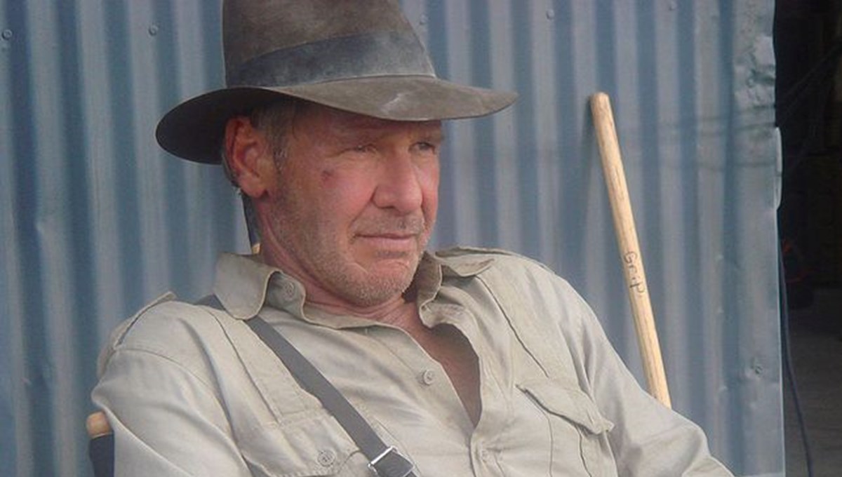 Indiana Jones'un gömleği açık artırmaya çıktı Indiana Jones'un gömleği açık artırmaya çıktı