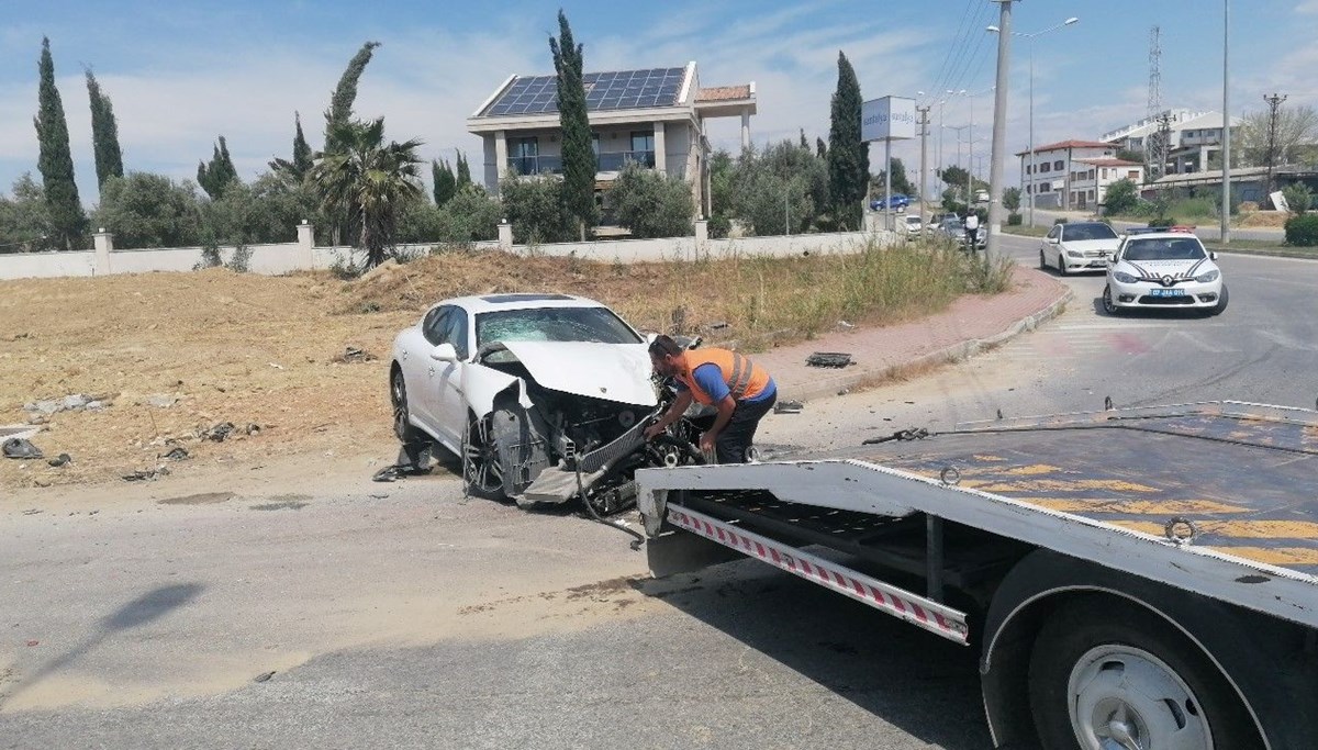 Antalya'da feci kaza: 29 yaralı