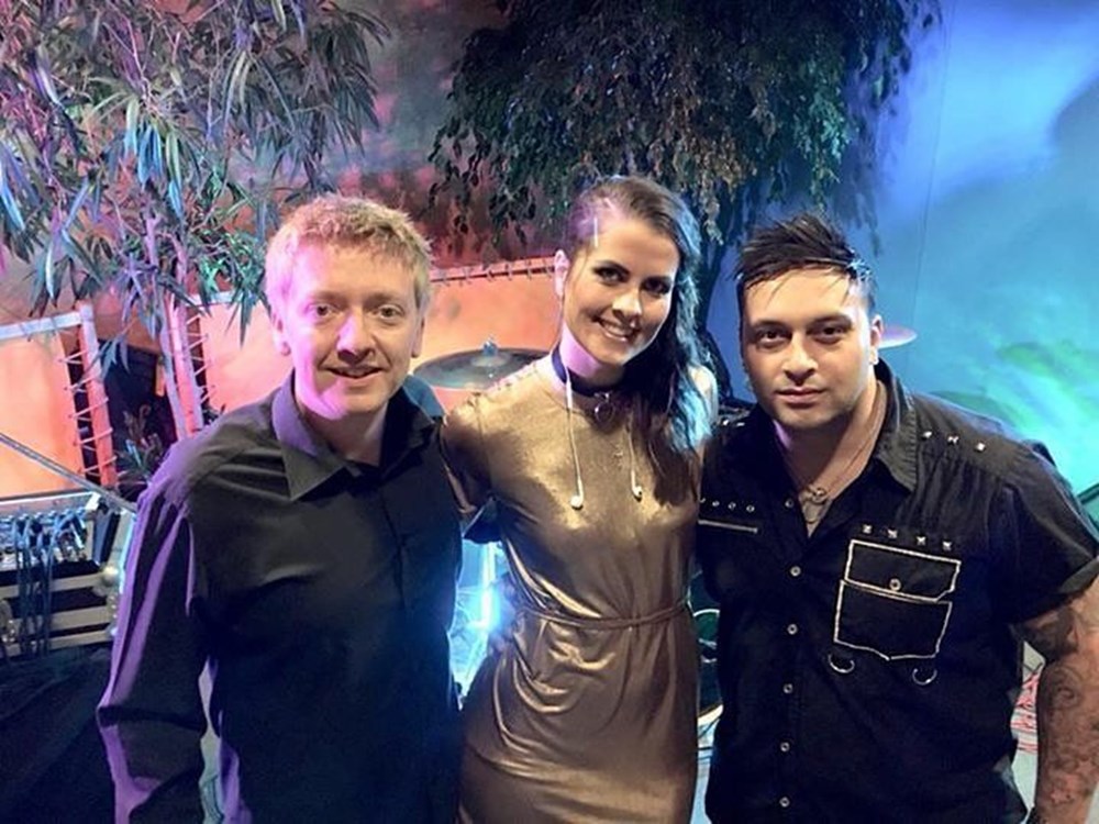 Aşı karşıtı müzisyen Marcus Birks corona virüsten hayatını kaybetti - 2