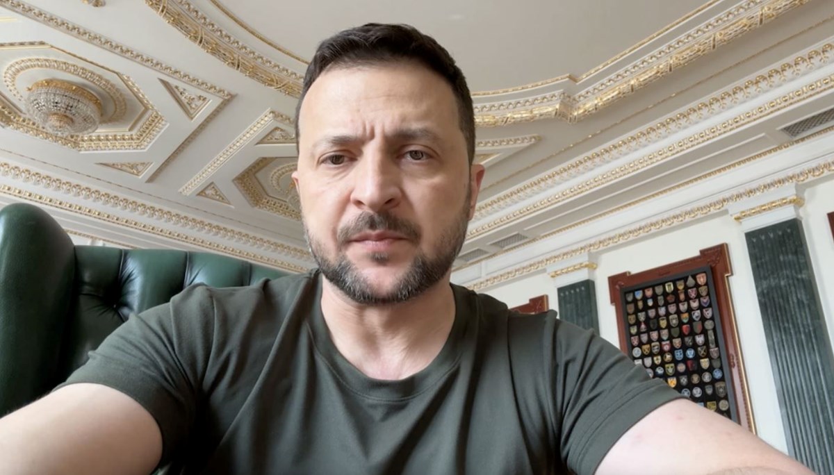 Zelenski: Rusya’ya ait Su-25 uçağı düşürüldü Zelenski: Rusya’ya ait Su-25 uçağı düşürüldü
