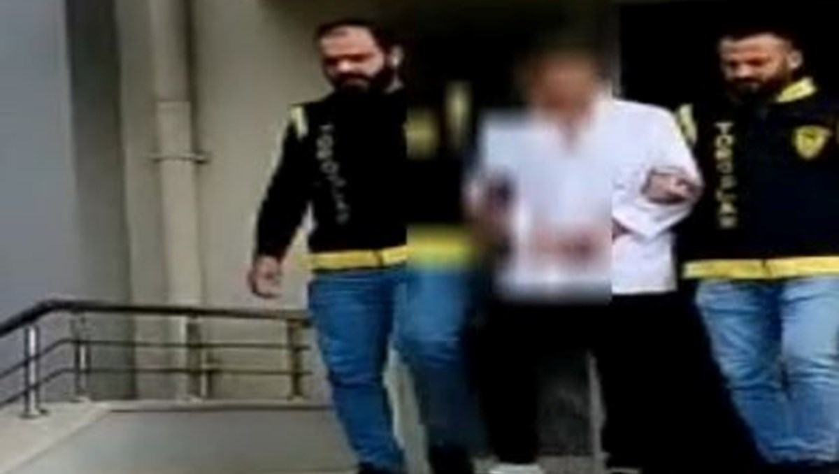 Mersin'de sahte doktor yakalandı Mersin'de sahte doktor yakalandı