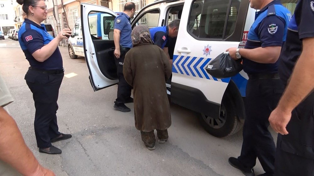 Bursa'da çöp evden servet çıktı - 2