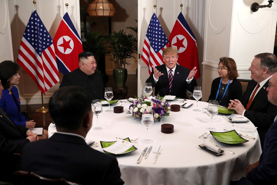 Trump, Kuzey Kore lideri Kim'le buluştu - 2