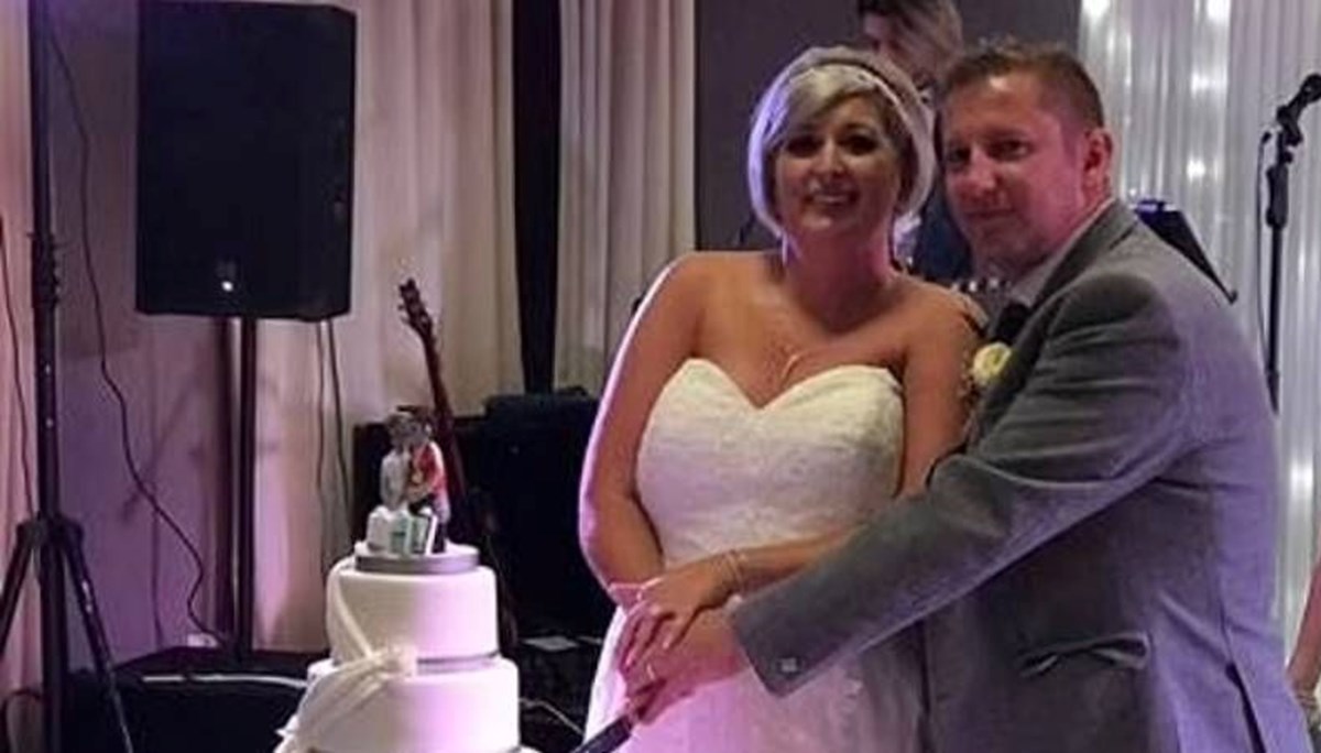 Piyangodan 148 milyon sterlin kazandı ama aşkta kaybetti: Yeni kocası dolandırıcı çıktı! Piyangodan 148 milyon sterlin kazandı ama aşkta kaybetti: Yeni kocası dolandırıcı çıktı!
