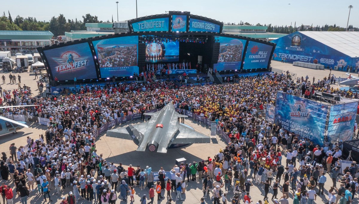 TEKNOFEST'te ikinci gün etkinlikleri başladı TEKNOFEST'te ikinci gün etkinlikleri başladı
